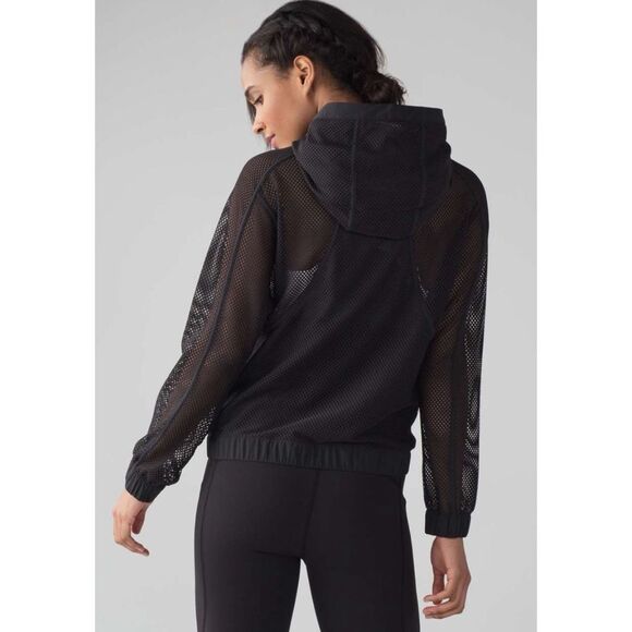 Lululemon Mesh on Mesh Jacket in Black Size 8 / Like Néw - Picture 1 of 12